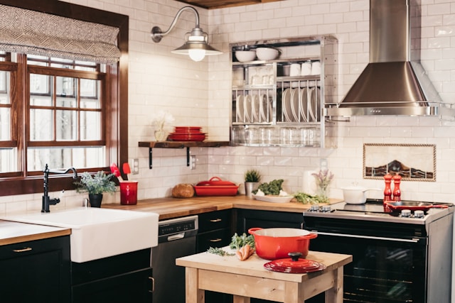 8 Commercial Kitchen Exhaust Problems That Could Affect Daily F&B Operations
