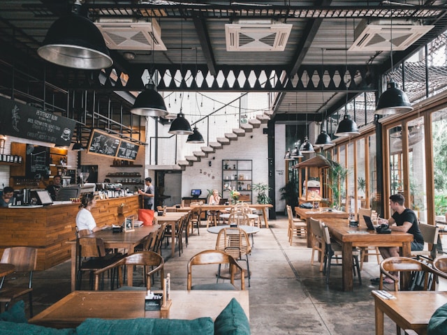 What Every Restaurant Owner Should Understand About Commercial Kitchen Exhaust Performance